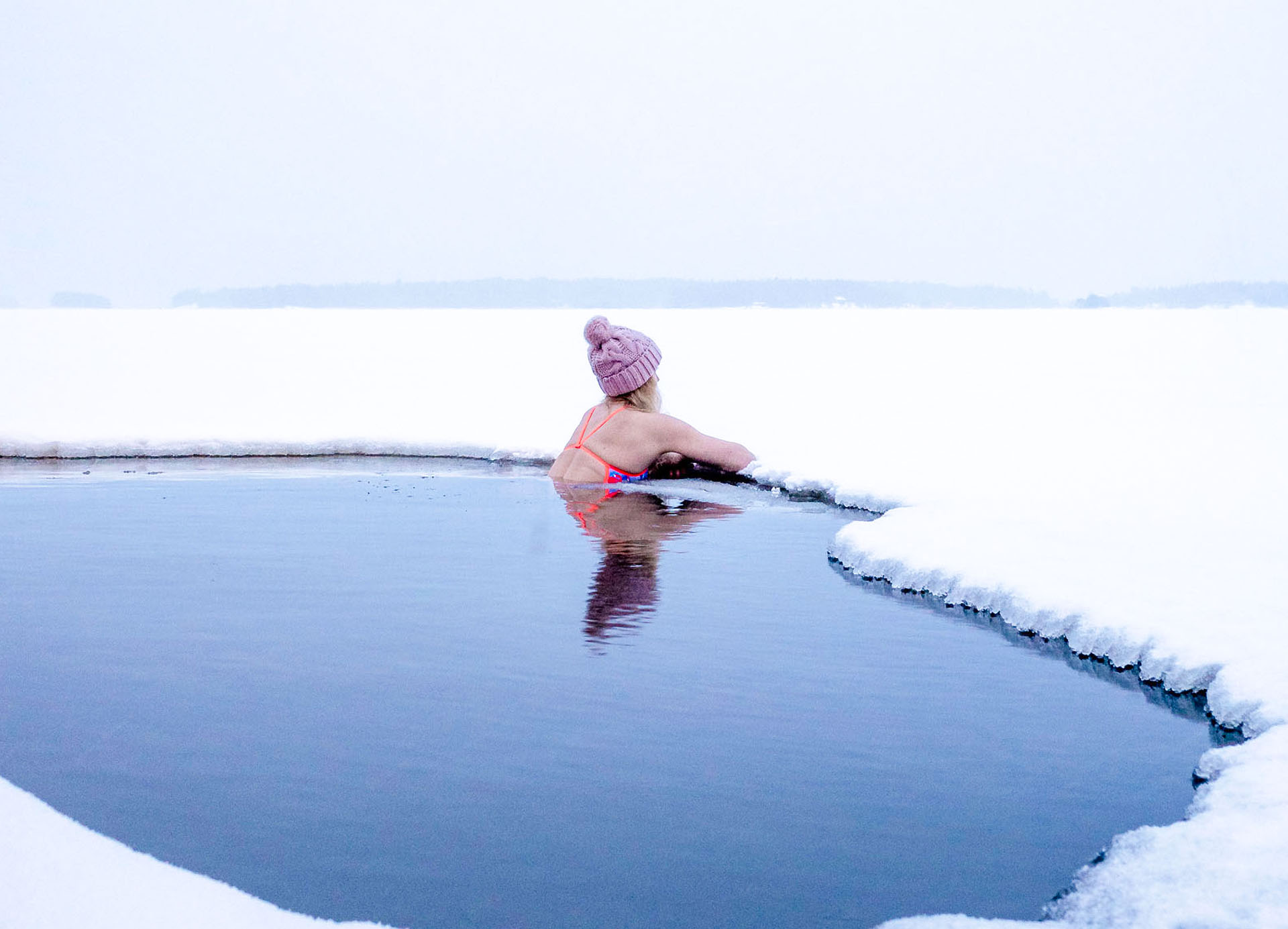 Frozen Liptovska Mara